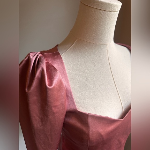 Renaissance Blush Pink Satin Puff Sleeve Corset Style Top Sweetheart Neck Y2K - Picture 2 of 7